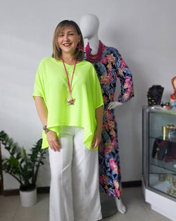 Asymetric V tunic