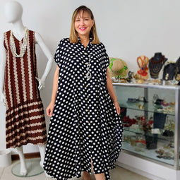 Polka Dot Maxi Túnic Airflow – Elegancia Suelta en Tendencia
