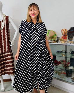 Polka Dot Maxi Túnic Airflow – Elegancia Suelta en Tendencia