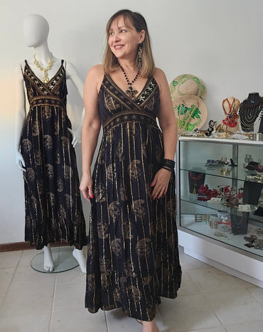 Golden Muse | Vestido Boho Negro con Destellos Dorados