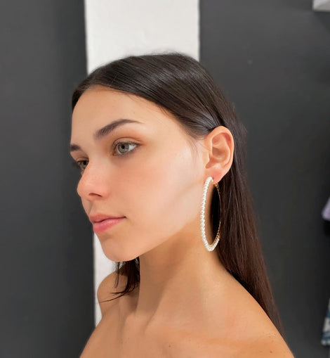 Pearl Fine Hoops