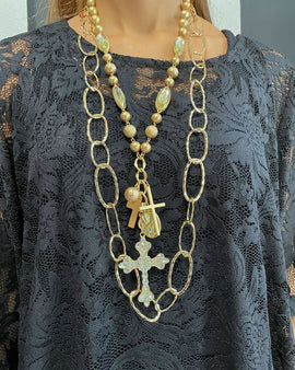 Cross & Cristals necklace