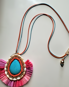 Boho raffia tassel necklace